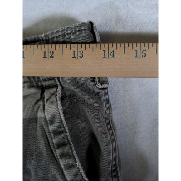 Abercrombie Reg. U.S. Trademark Youth Camo Cargo Shorts Size 12 - Picture 8 of 14